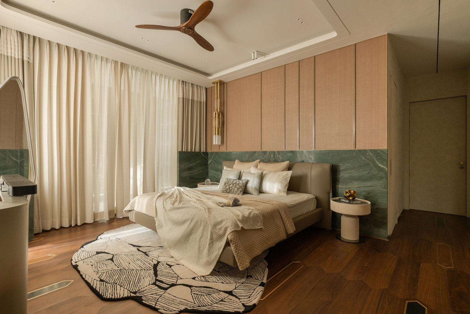 Klismos Home interior